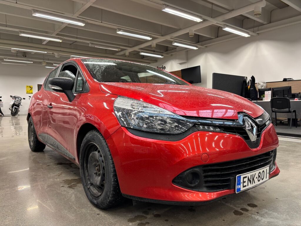 Renault Clio 2014 Punainen