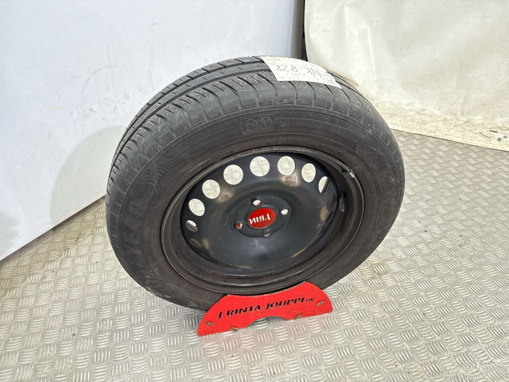 Renault Clio 2014 Musta