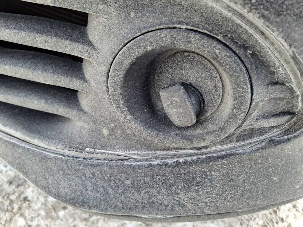 Renault Clio 2014 Musta