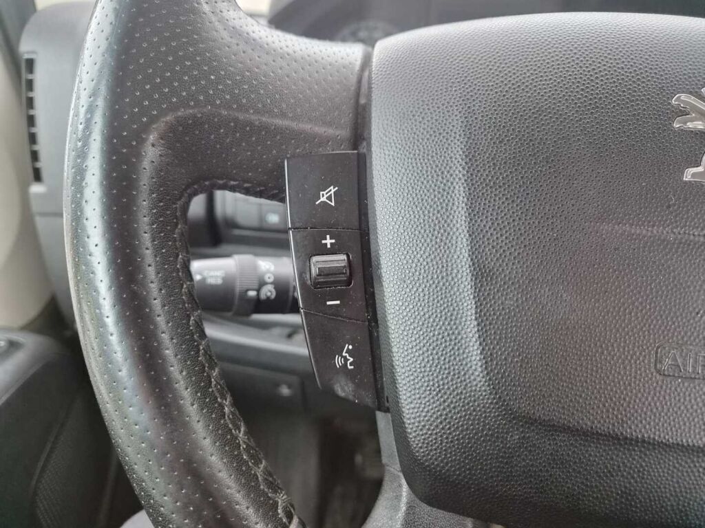 Peugeot Boxer 2015 Ruskea (beige)