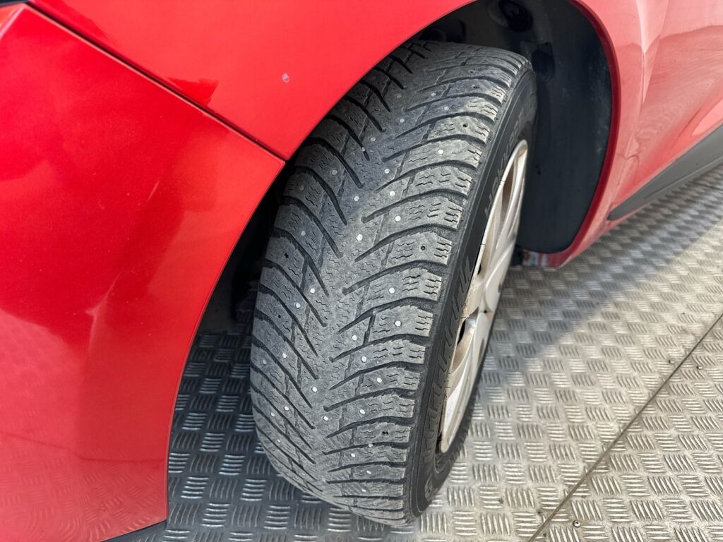 Renault Clio 2015 Punainen