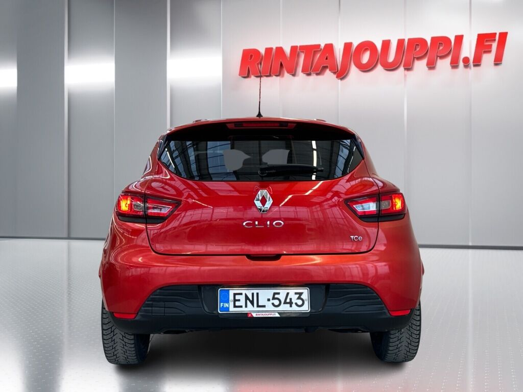 Renault Clio 2015 Punainen
