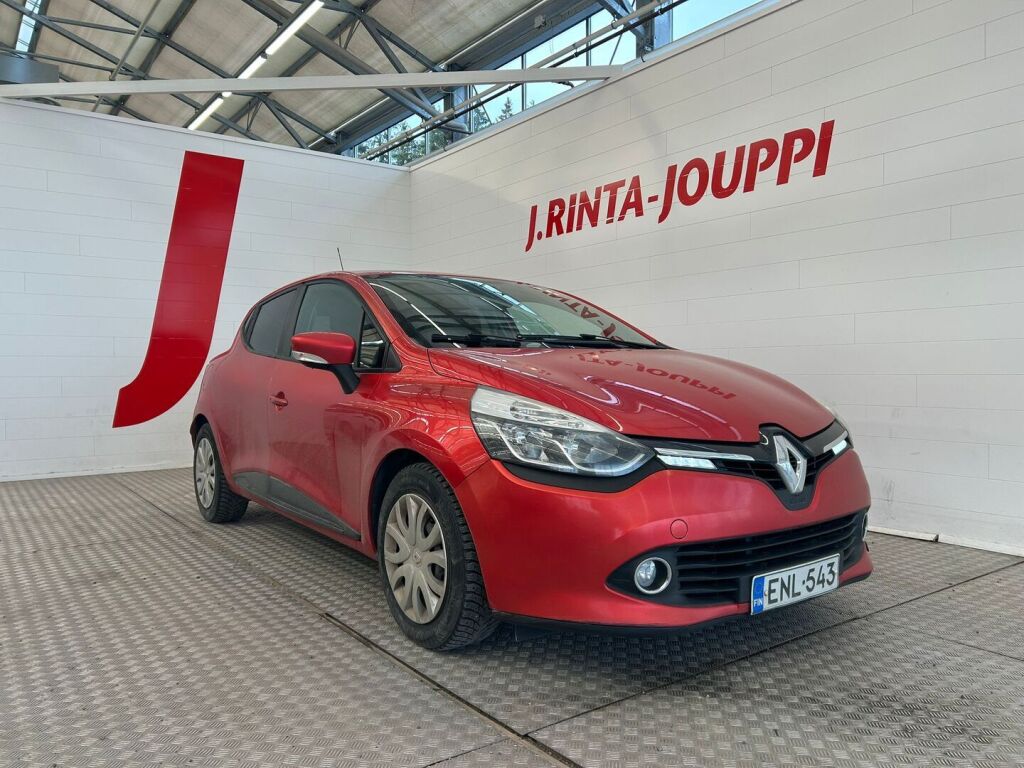 Renault Clio 2015 Punainen