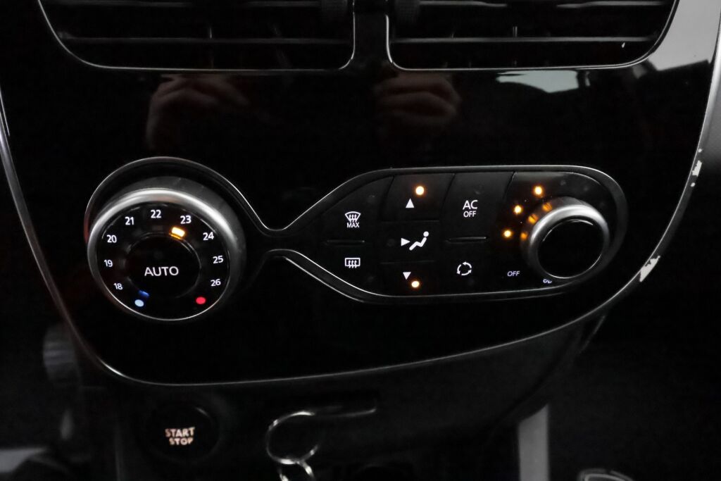 Renault Clio 2015 Valkoinen