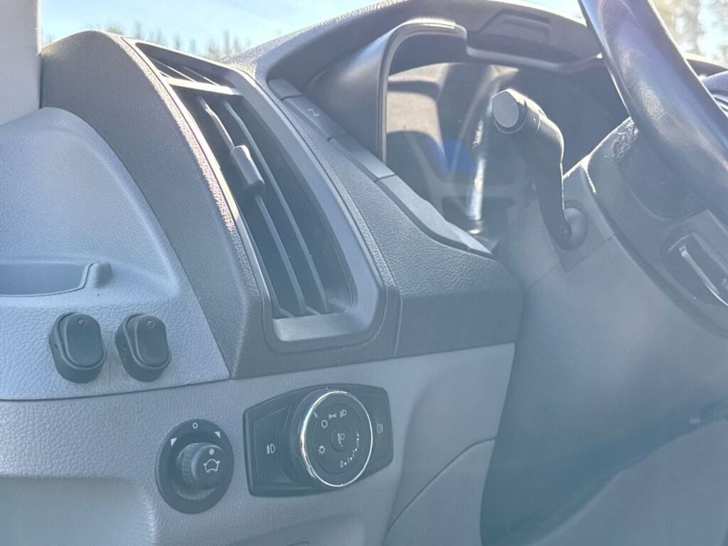 Ford Transit 2016 Valkoinen