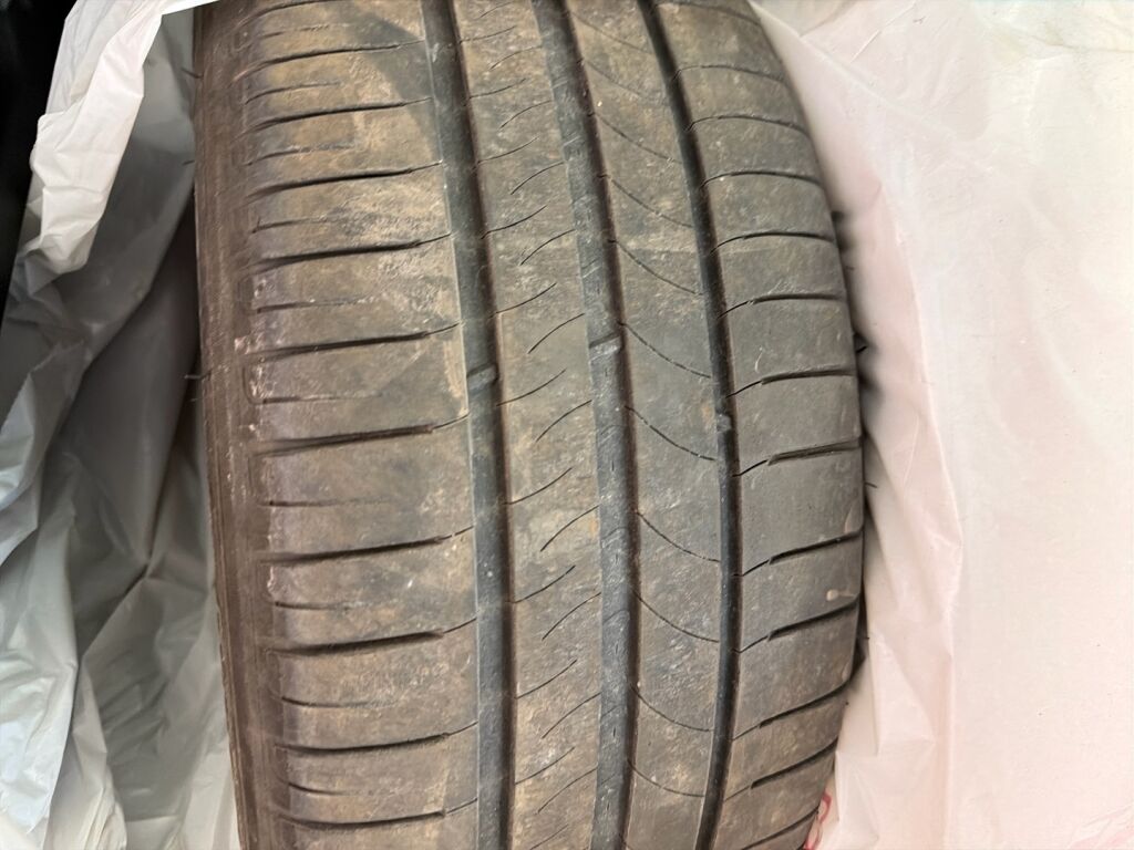 Peugeot 308 2015 Punainen