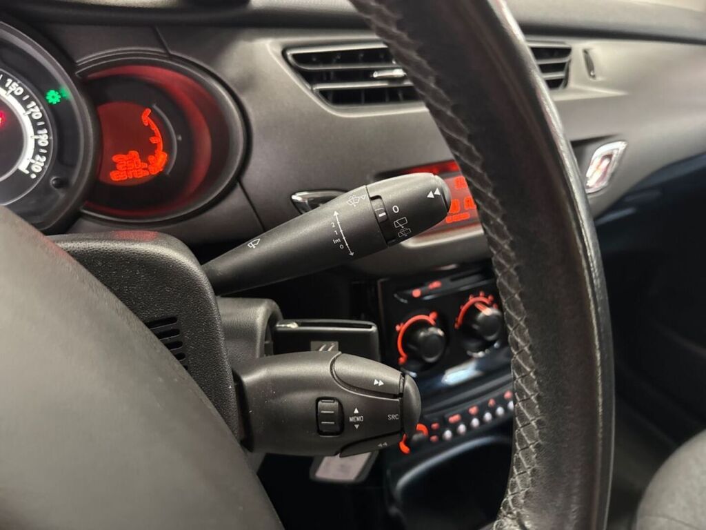 Citroen C3 2015 Musta