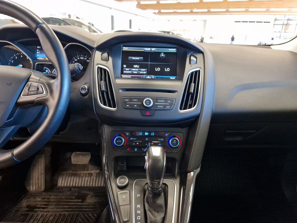 Ford Focus 2015 Harmaa