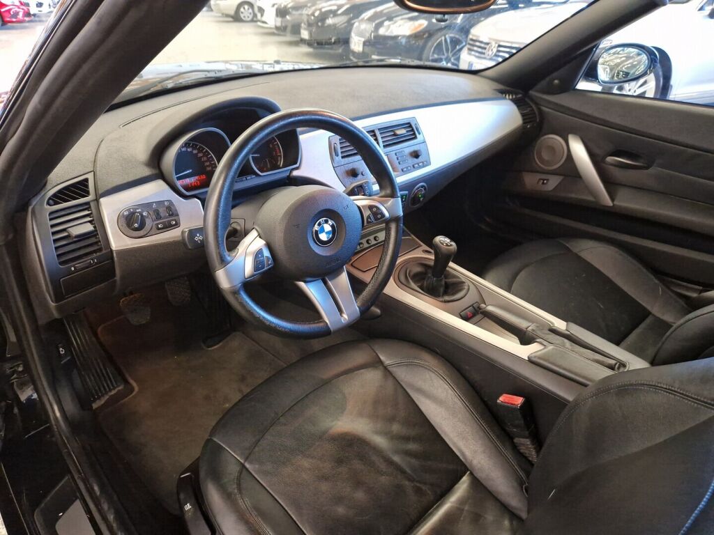 BMW Z4 2005 Musta