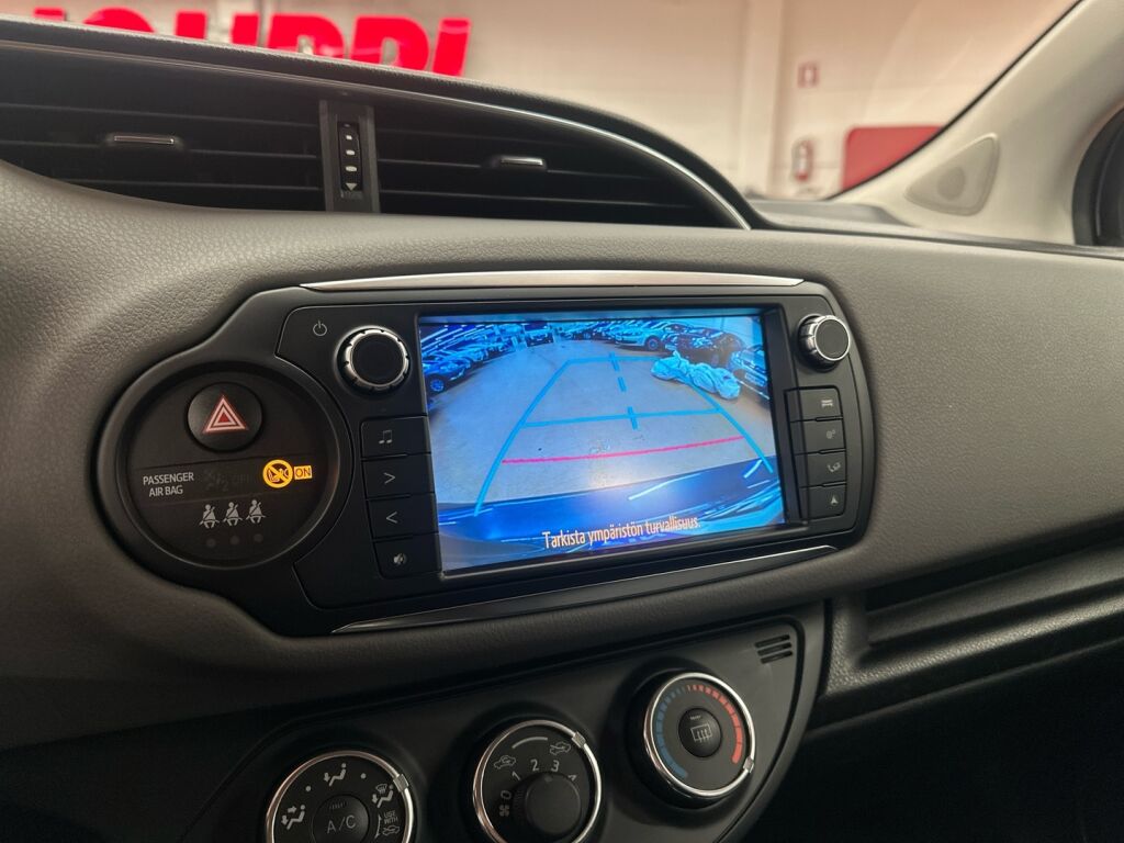 Toyota Yaris 2015 Harmaa