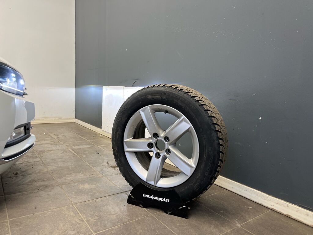 Volkswagen Passat 2015 Valkoinen