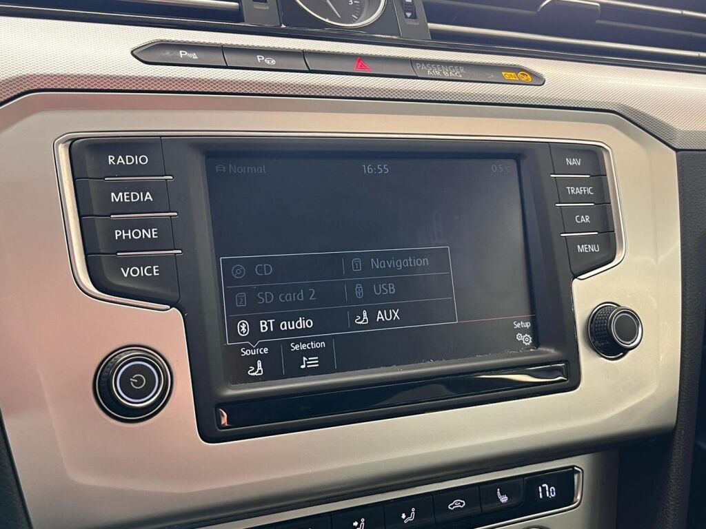 Volkswagen Passat 2015 Valkoinen