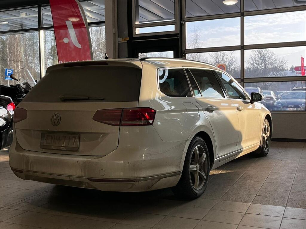 Volkswagen Passat 2015 Valkoinen
