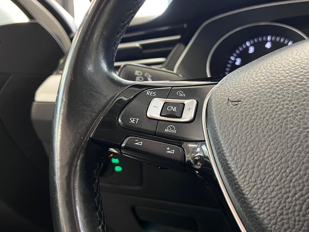 Volkswagen Passat 2015 Valkoinen