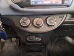 Toyota Yaris 2015 Sininen