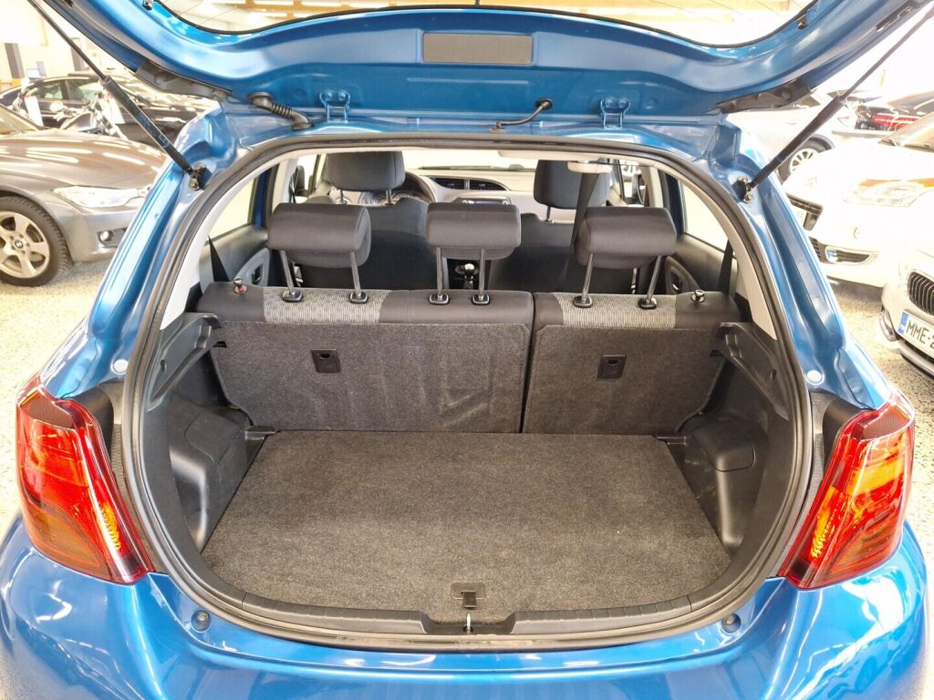 Toyota Yaris 2015 Sininen