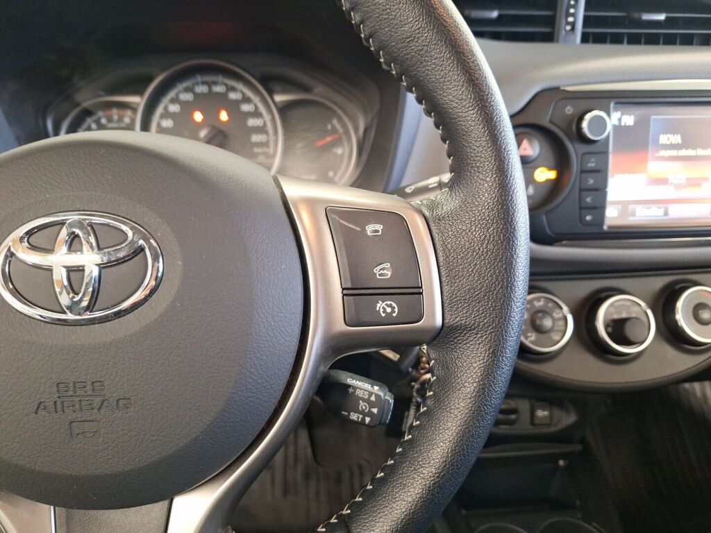 Toyota Yaris 2015 Sininen