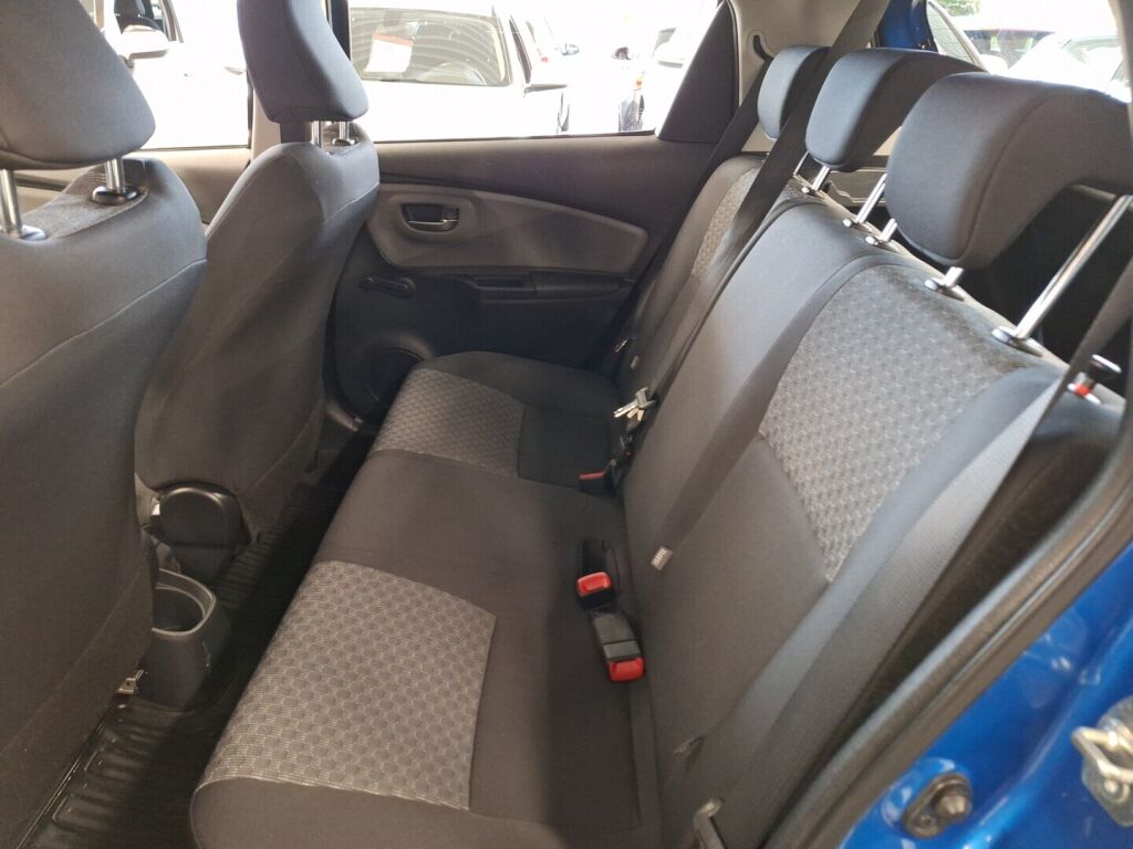 Toyota Yaris 2015 Sininen