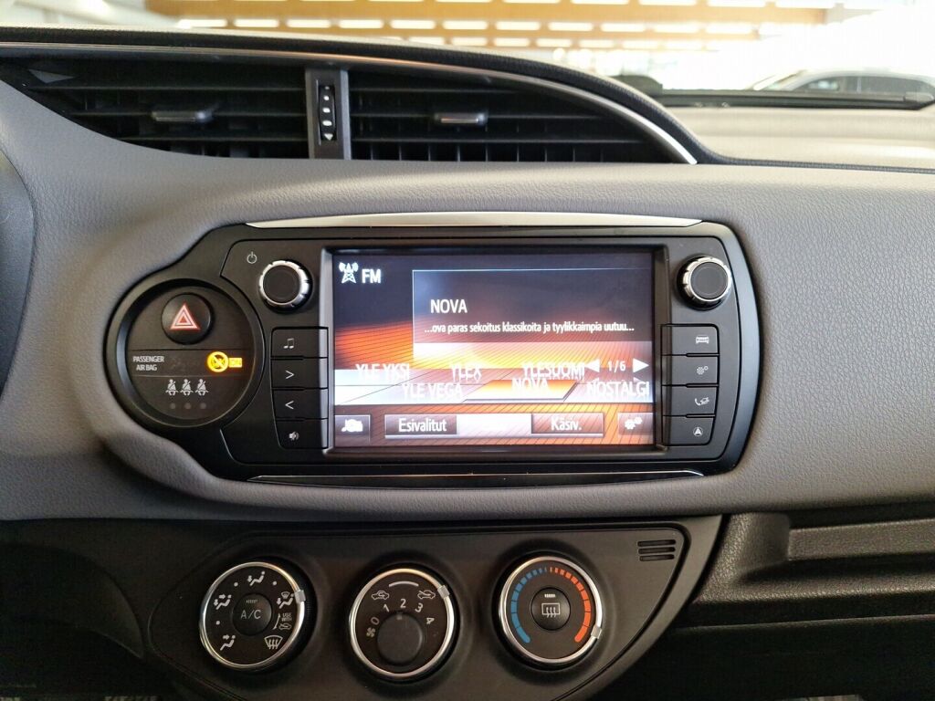 Toyota Yaris 2015 Sininen