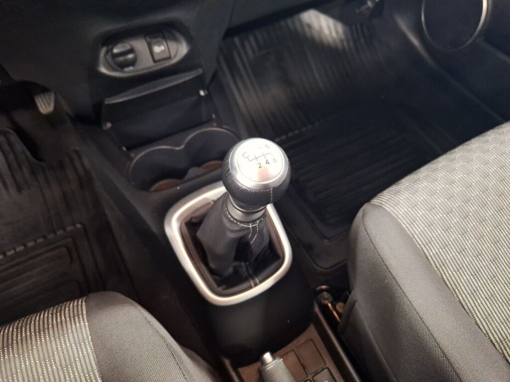 Toyota Yaris 2015 Sininen