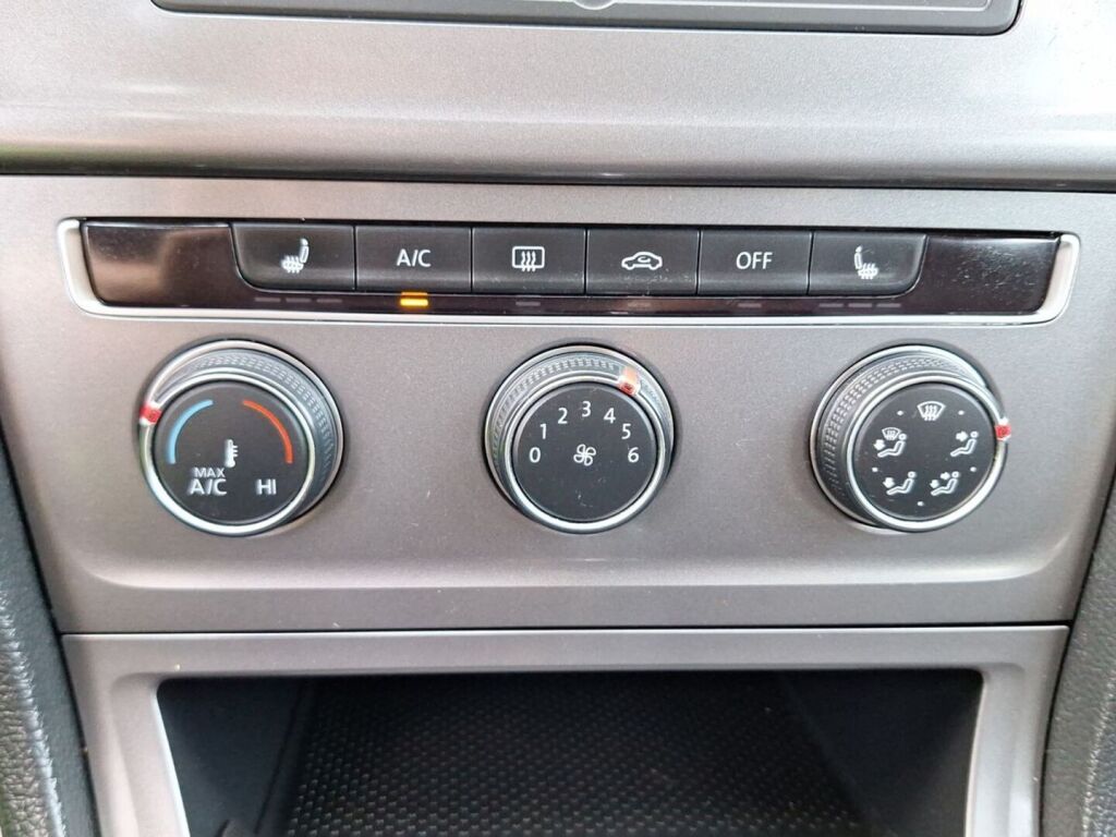 Volkswagen Golf 2015 Harmaa