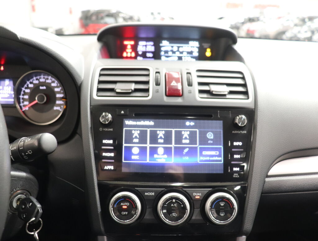 Subaru Forester 2015 Harmaa