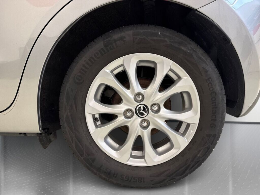 Mazda Mazda2 2015 Harmaa