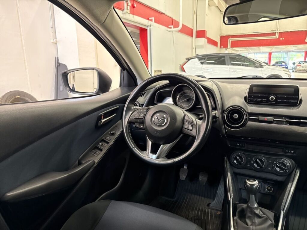 Mazda Mazda2 2015 Harmaa