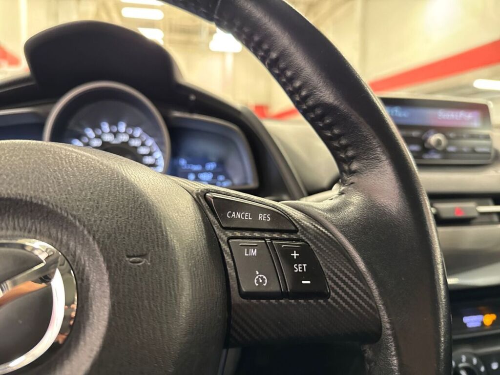 Mazda Mazda2 2015 Harmaa