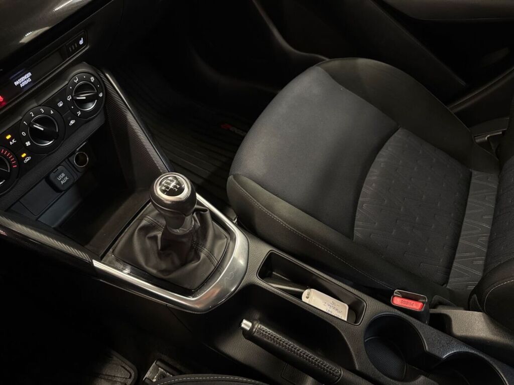 Mazda Mazda2 2015 Harmaa