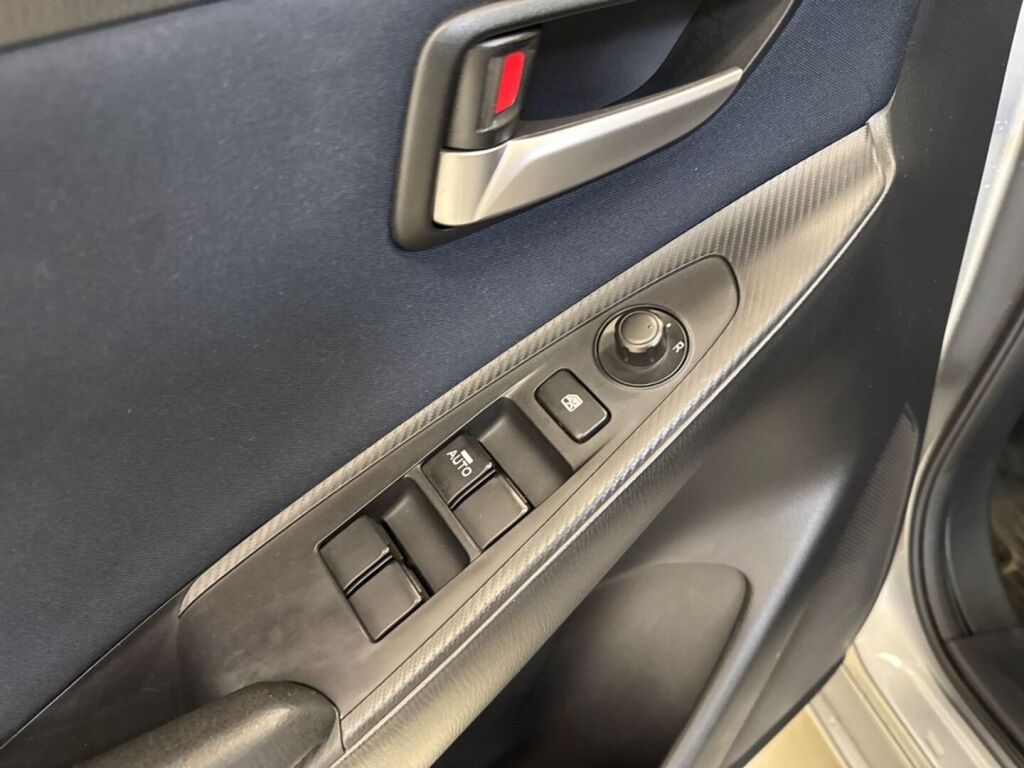 Mazda Mazda2 2015 Harmaa