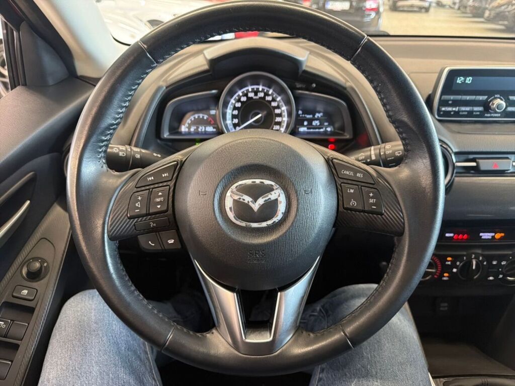 Mazda Mazda2 2015 Punainen