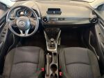 Mazda Mazda2 2015 Punainen