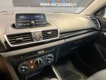Mazda Mazda3 2015 Punainen
