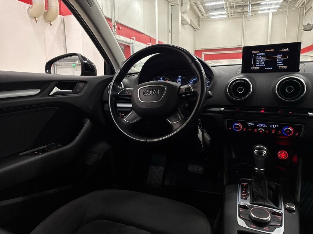 Audi A3 2015 Musta