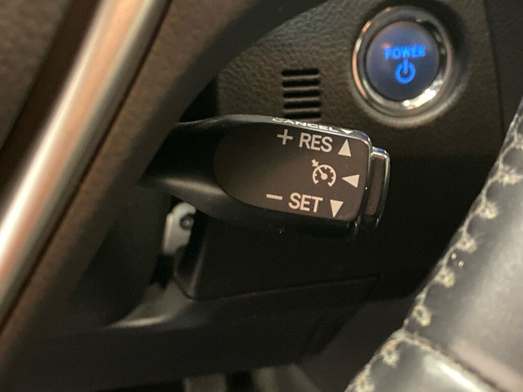 Toyota Auris 2015 Valkoinen