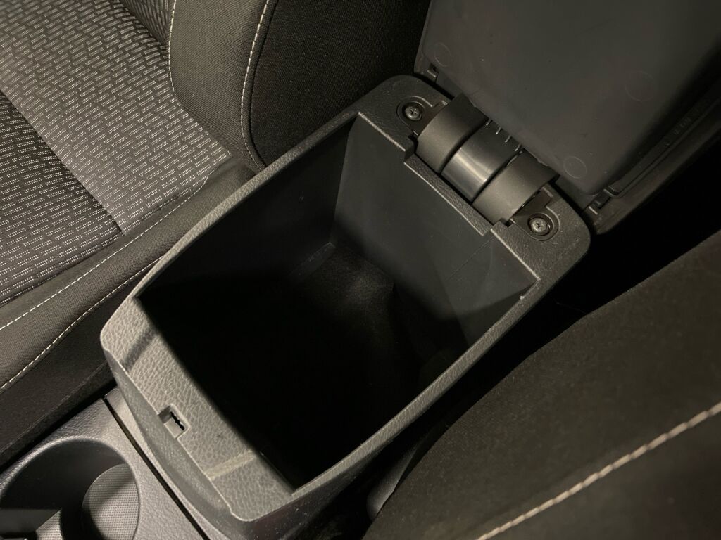 Toyota Auris 2015 Valkoinen