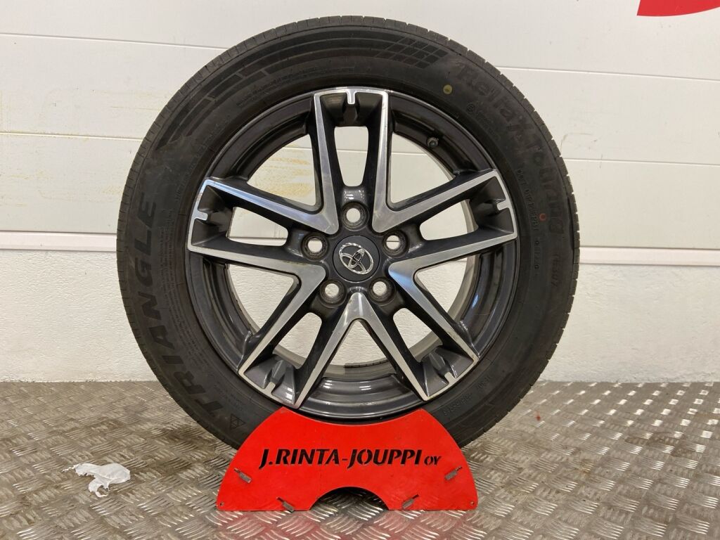 Toyota Auris 2015 Valkoinen