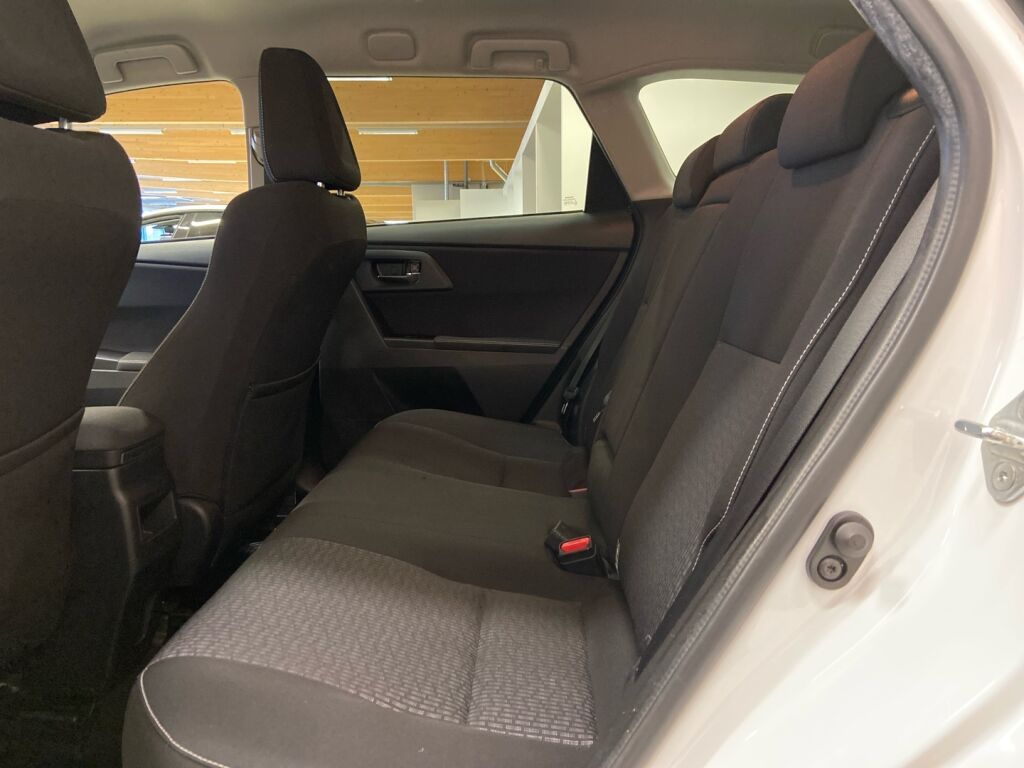 Toyota Auris 2015 Valkoinen