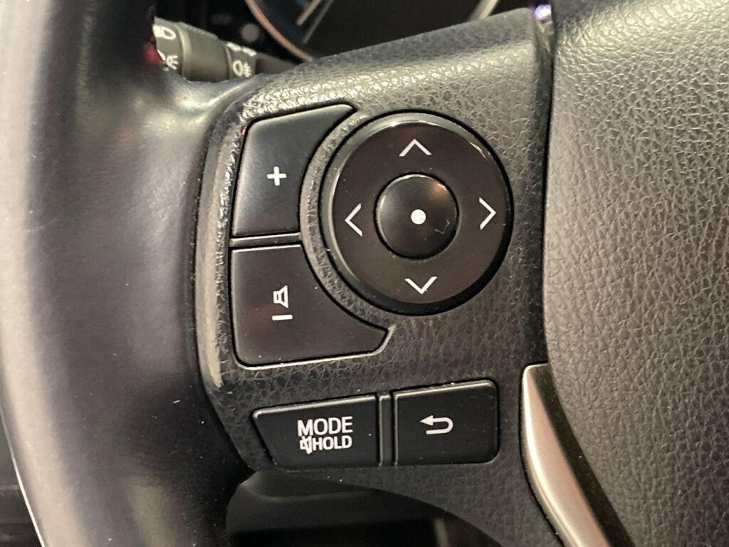 Toyota Auris 2015 Valkoinen