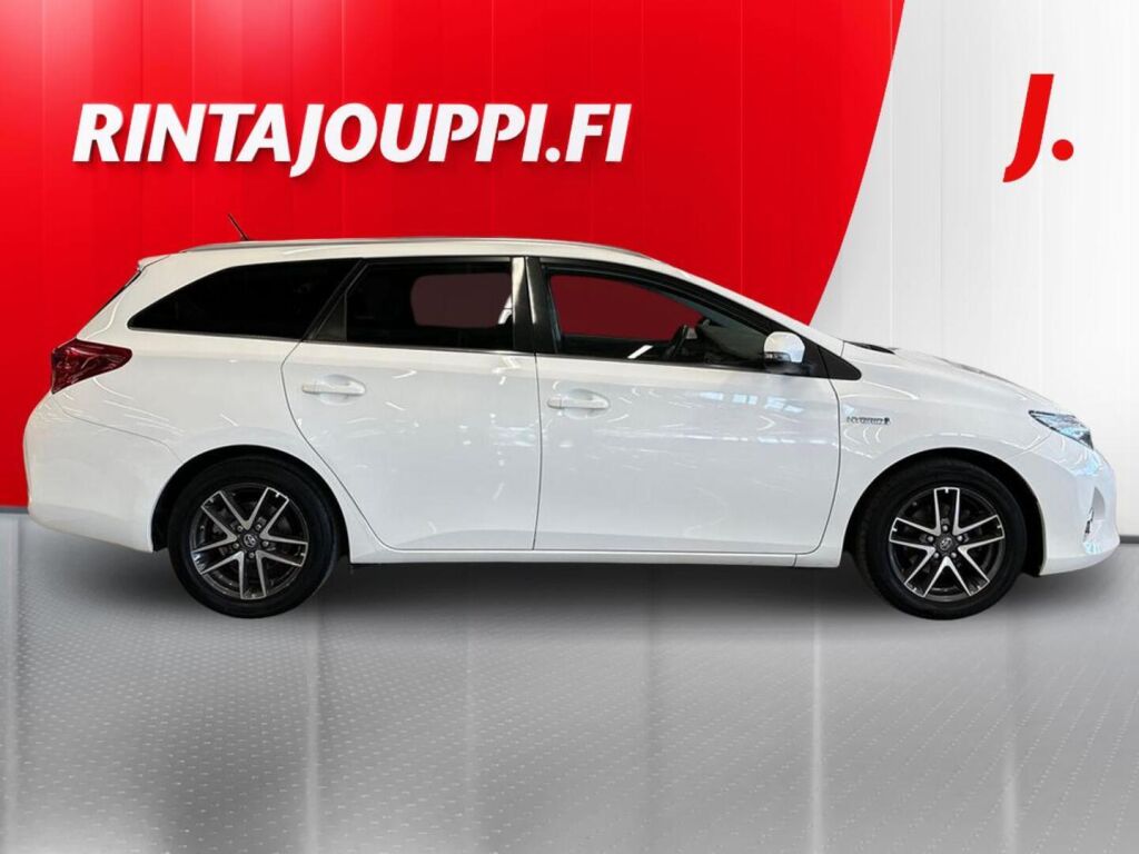 Toyota Auris 2015 Valkoinen