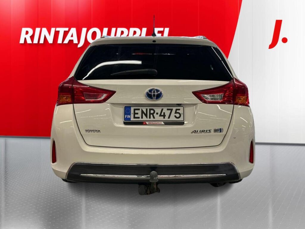Toyota Auris 2015 Valkoinen