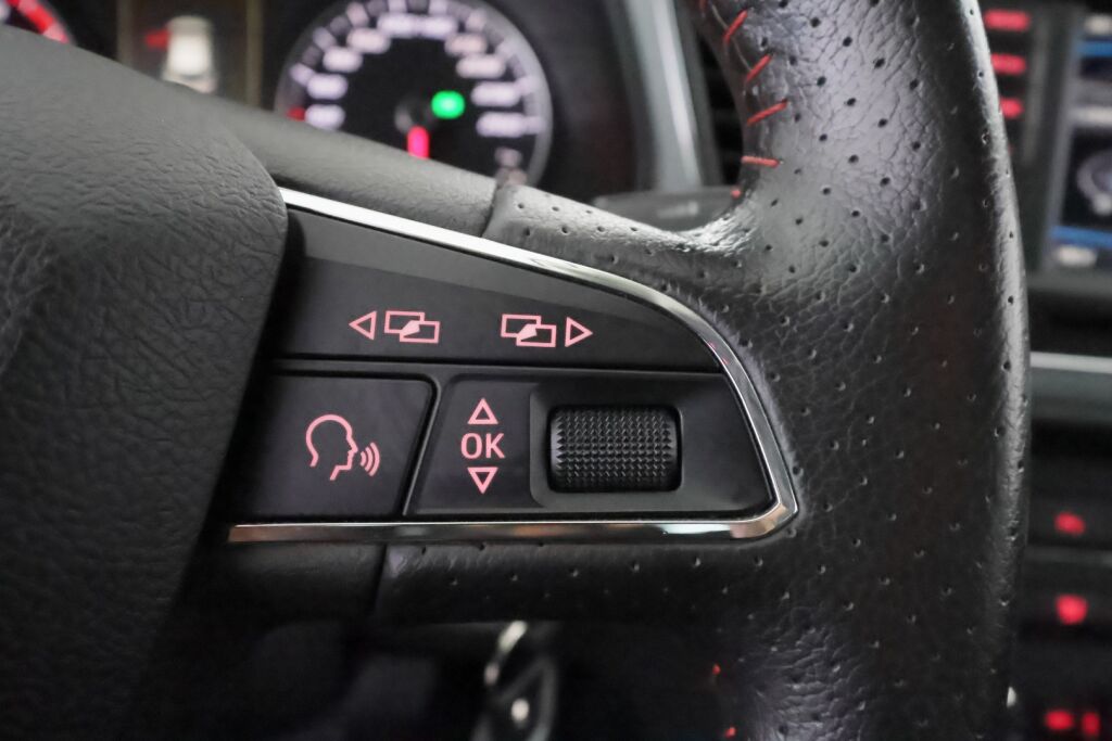 Seat Leon 2015 Vihreä