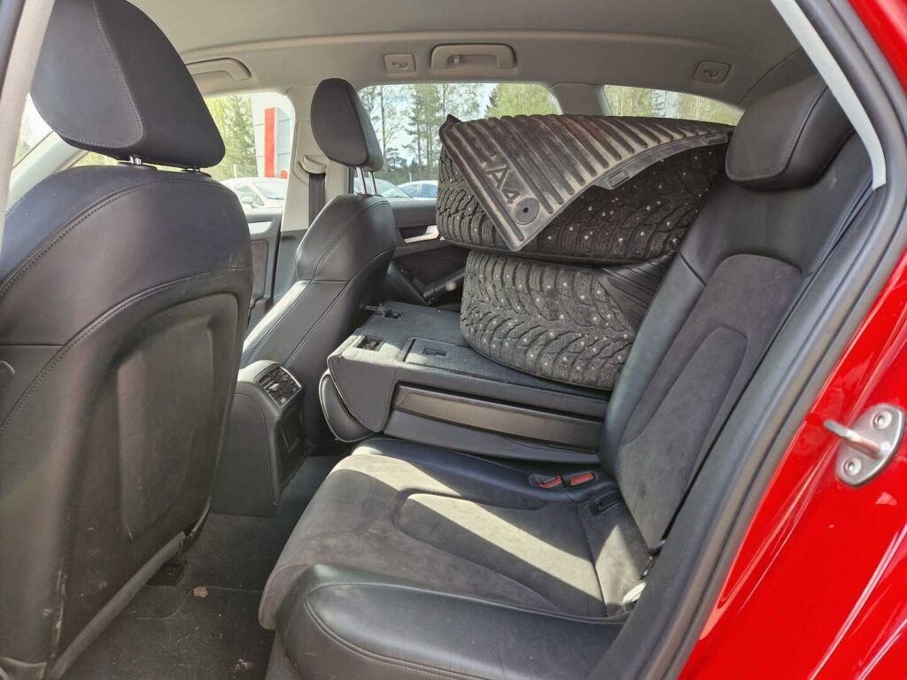 Audi A4 2015 Punainen