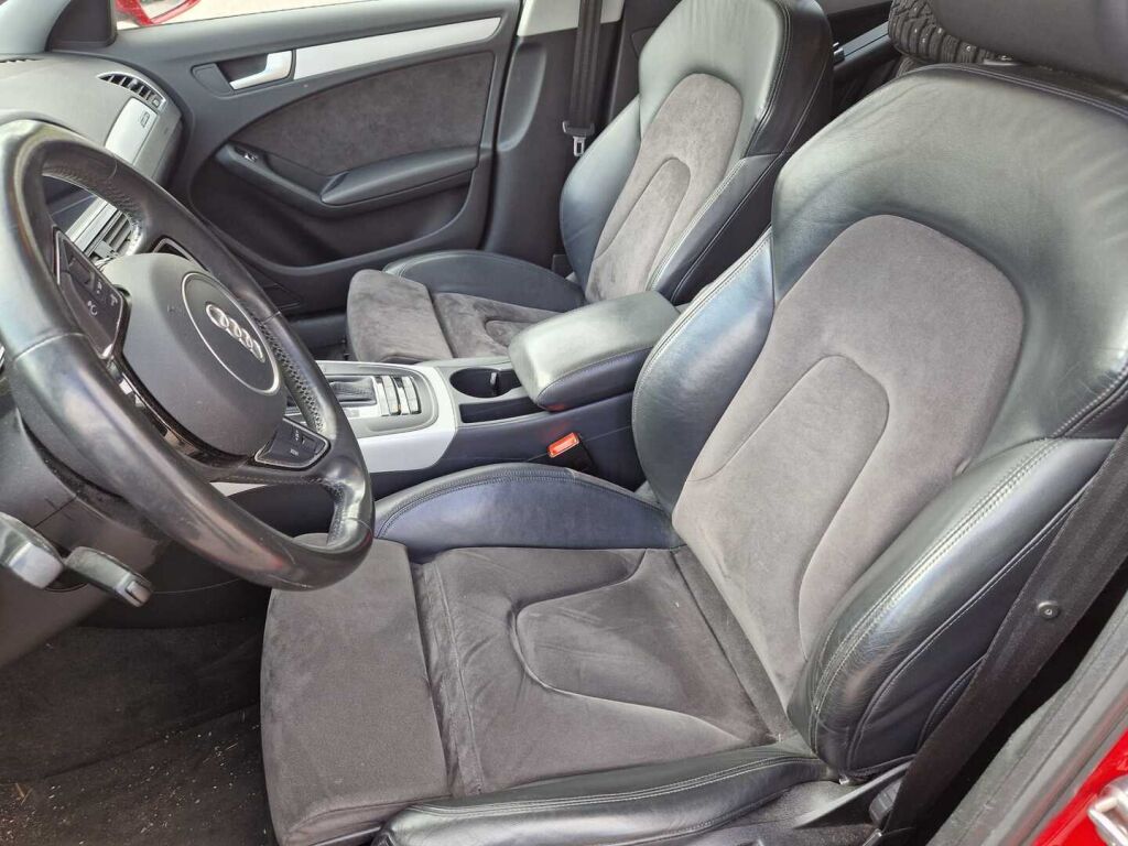 Audi A4 2015 Punainen