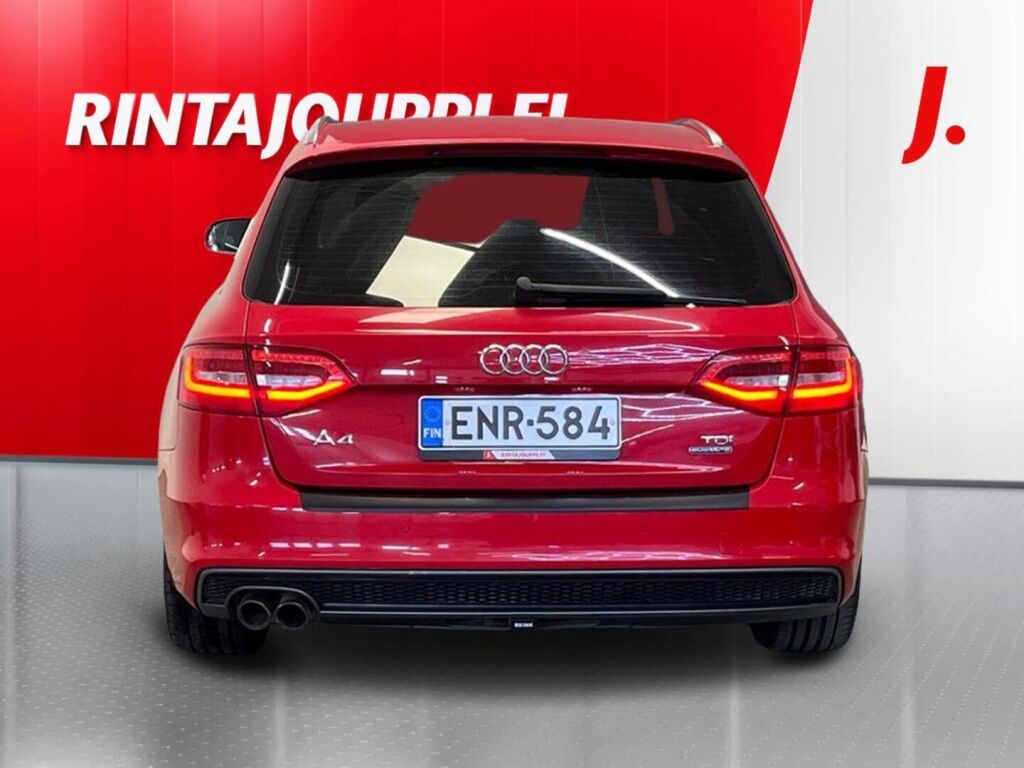 Audi A4 2015 Punainen