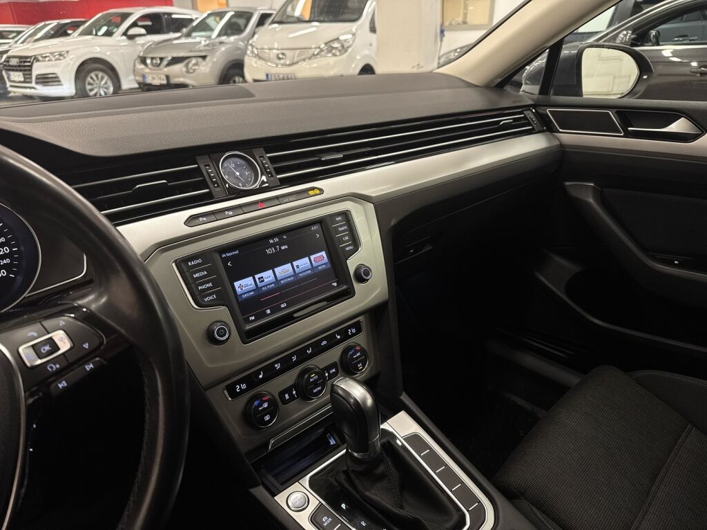 Volkswagen Passat 2015 Harmaa