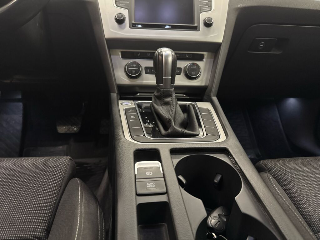 Volkswagen Passat 2015 Harmaa