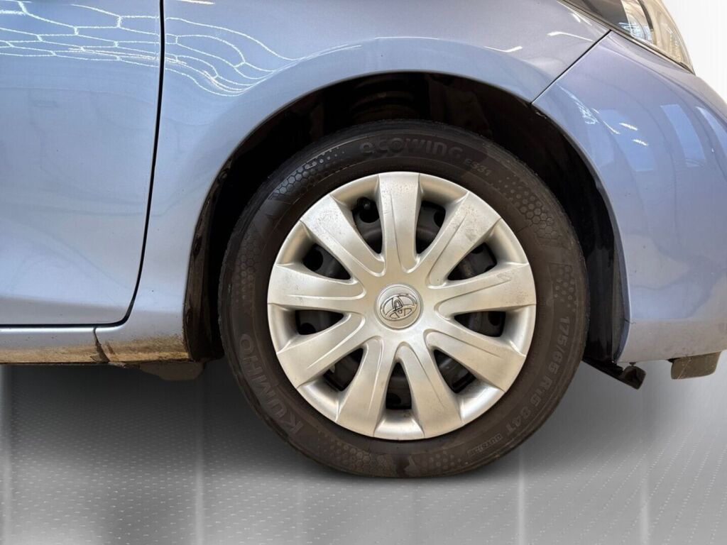 Toyota Yaris 2015 Sininen