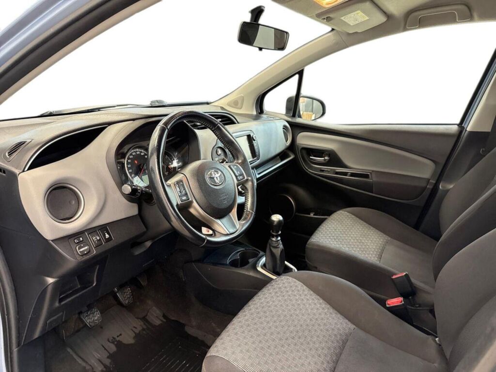 Toyota Yaris 2015 Sininen